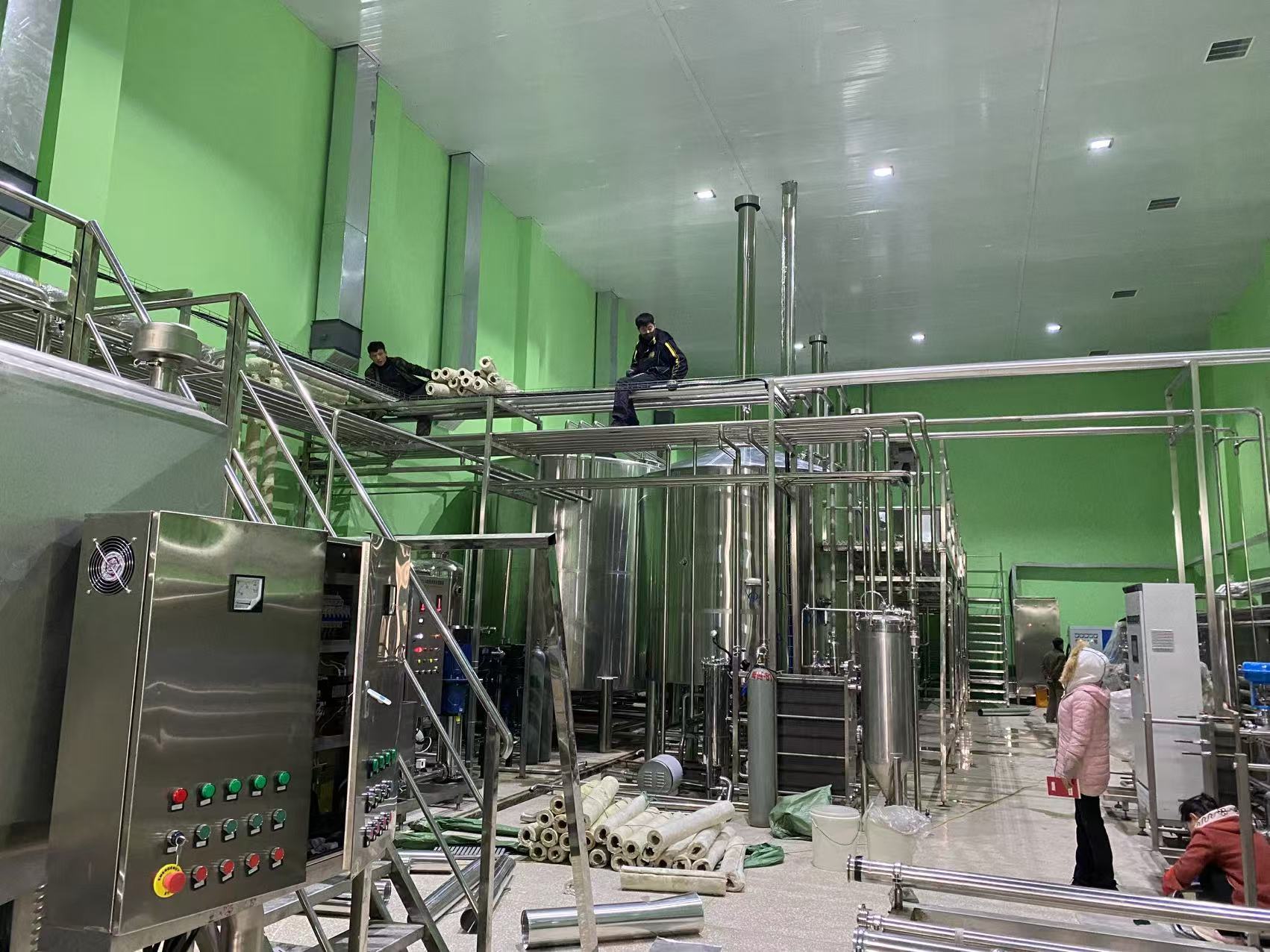 肇州精酿啤酒设备厂—精酿啤酒设备制造:传承工艺与创新科技的交融